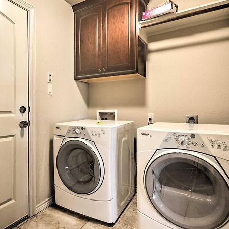 College Station Townhouse With Private Patio Villa Ngoại thất bức ảnh