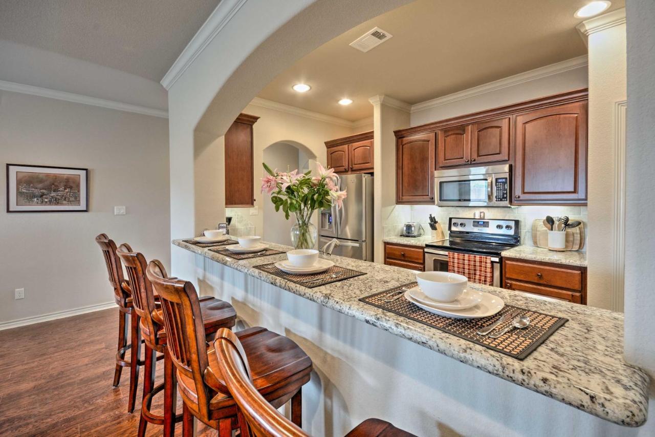 College Station Townhouse With Private Patio Villa Ngoại thất bức ảnh